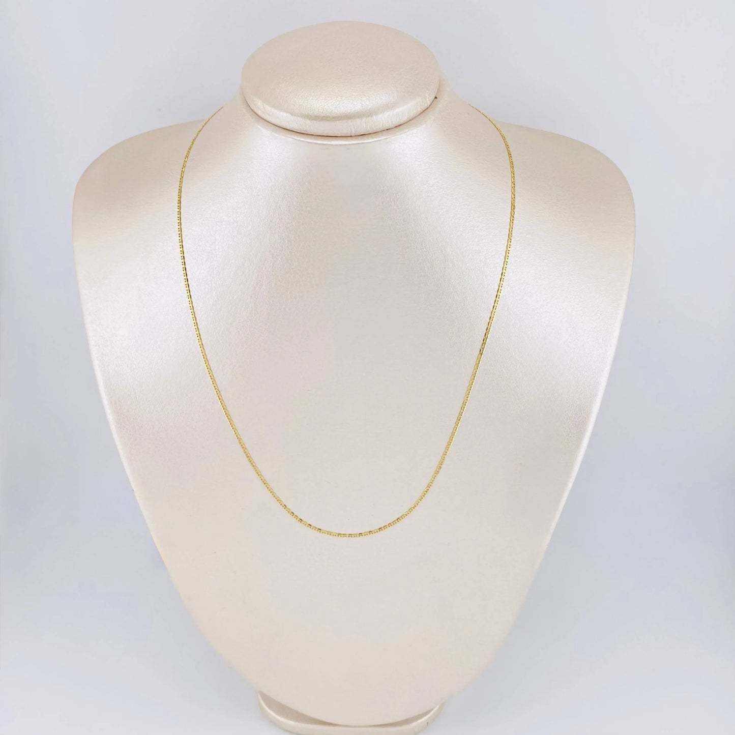 Cadena Escalera Plana ~ Oro Amarillo 18k