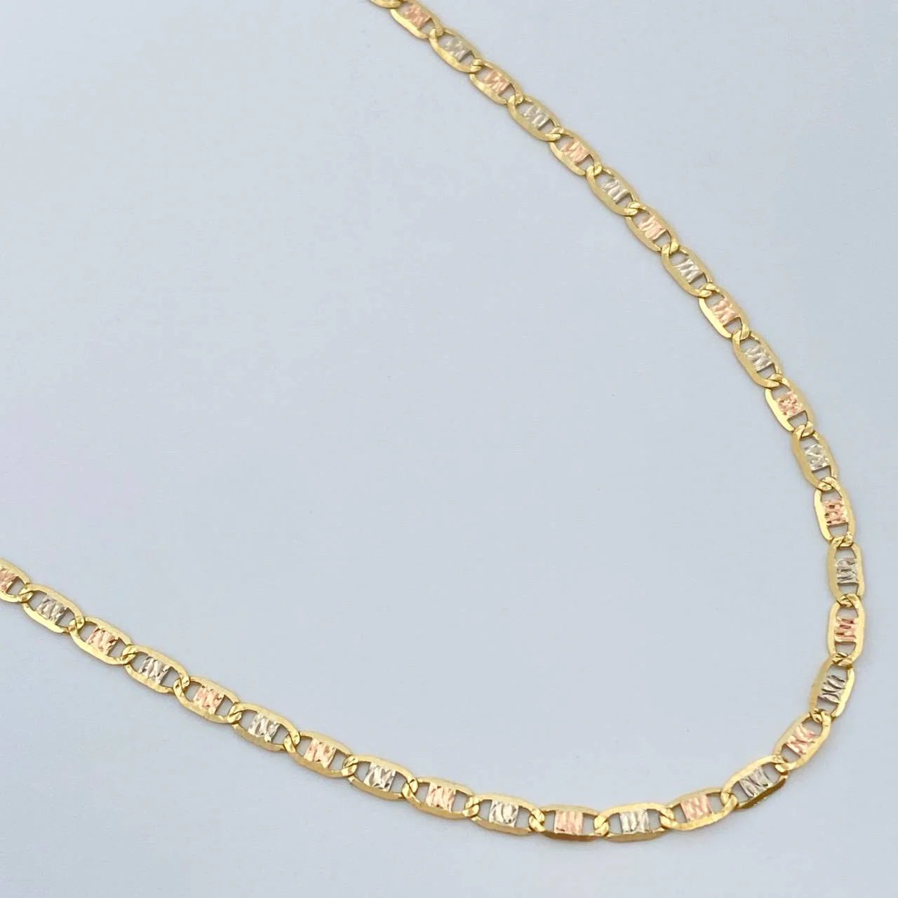 Cadena Escalera Plana ~ 3 Oros 18k
